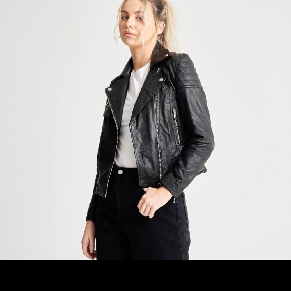 Barney’s Originals Clara leather jacket